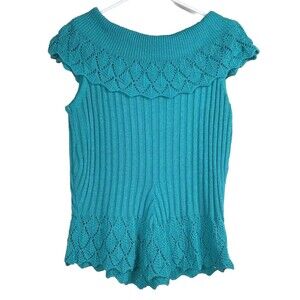 Cato Womens Size Med. Top Blouse Green Knit Sleeveless Cowl Neck Ribbed